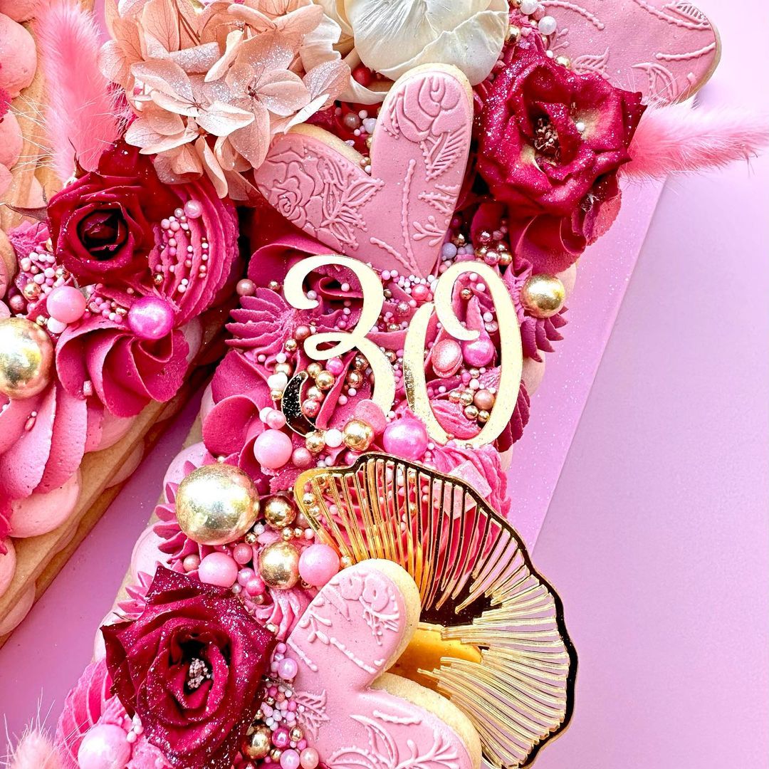 NEW - Valentine's Day Organic Rose Petals & Blooms