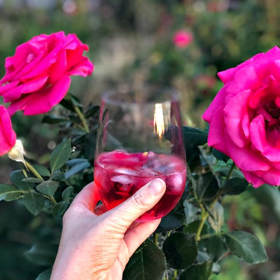Fossey's Rose Petal Gin & Tonic hand-crafted with our organic edible rose petals.